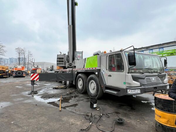 Gruas Zoomlion 180t -ZLJ5600JQAY180